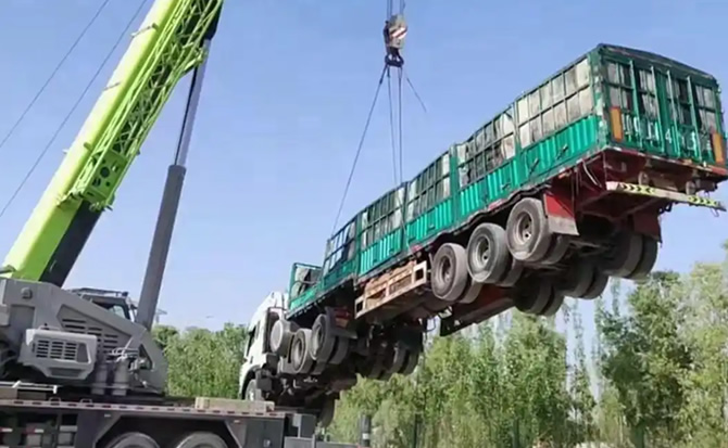 临安区道路脱困救援案例